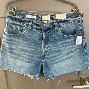 Universal Thread, Mid- Rise, 90’s Baggy Shorts. Size 10 4” inseam